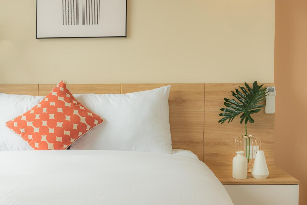 9Trip Stay In Soho Residence - 3 Bedrooms Apartment In District 1, Next To Bui Vien Walking Street - Free Saigon Nightlife Walking Tour Hô Chi Minh-Ville Extérieur photo
